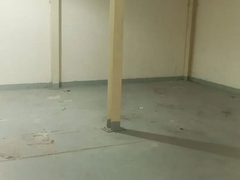 LARGE AND READY TO OPERATE GROUND FLOOR WAREHOUSE SPACE IN AL QUOZ 4