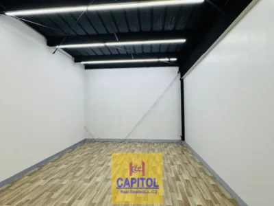 320 sqft Mezzanine Floor Available in Al Quoz