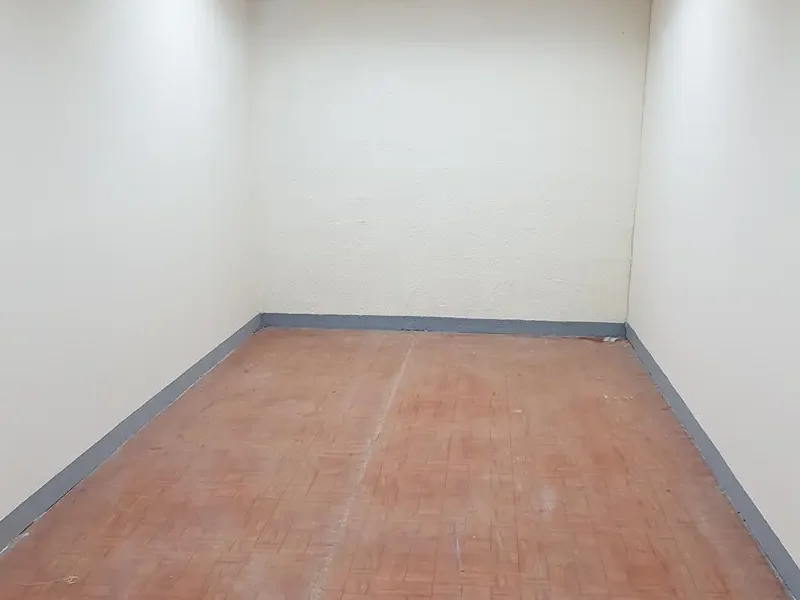 360 sqft on Mezzanine Floor Small Mezzanine Floor Available in Al Quoz Area