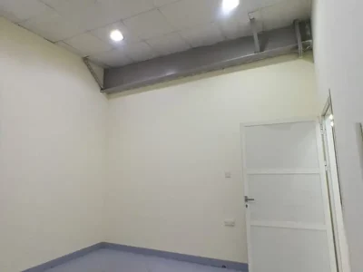 WELL LOCATED GROUND FLOOR STORAGE UNIT OFFERING EASY ACCESSIBILITY