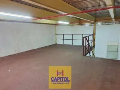 MASSIVE AND EASY ACCESSIBLE STORAGE UNIT WITH GROUND AND MEZZANINE FLOOR