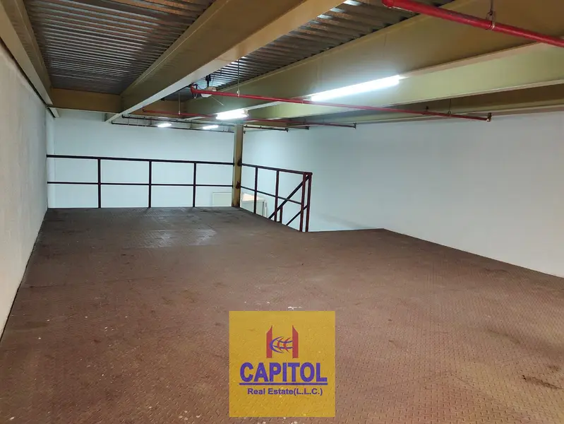 MASSIVE AND EASY ACCESSIBLE STORAGE UNIT WITH GROUND AND MEZZANINE FLOOR
