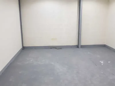 SECURE AND WELL MAINTAINED MEZZANINE STORAGE UNIT IN AL QUOZ 4