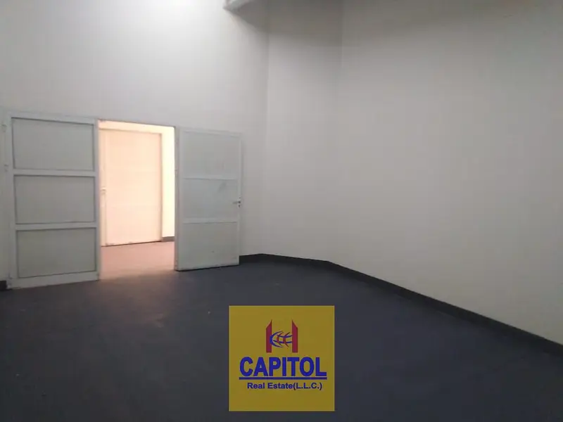 WAREHOUSE IN PRIME LOCATION 202SQFT ON MEZZANINE