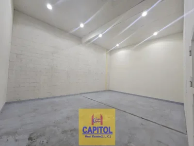 WAREHOUSE IN PRIME LOCATION 202SQFT ON MEZZANINE