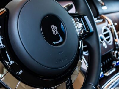 2020 ROLLS ROYCE CULLINAN BLACK BADGE KEYVANY 6.75L 12 Cylinders Red Beige SUV