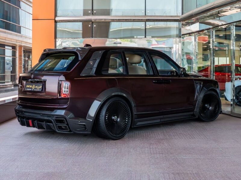 2020 ROLLS ROYCE CULLINAN BLACK BADGE KEYVANY 6.75L 12 Cylinders Red Beige SUV