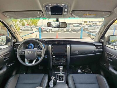 2026 Toyota Fortuner SR5 ADVENTURE 4.0L V6 PETROL Engine Silver Black SUV GCC