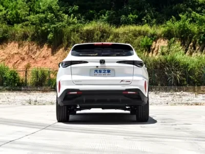 2026 Changan X5 Plus Pioneer 4 Cylinders Petrol Engine White Red SUV Chinese Specs