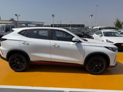 2025 Changan X5 Plus 1.5-liter turbocharged 4-cylinder Engine White Red SUV Chinese Specs
