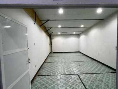 390 sqft AFFORDABLE AND SPACIOUS STORAGE WAREHOUSE FOR RENT ON MEZZANINE FLOOR
