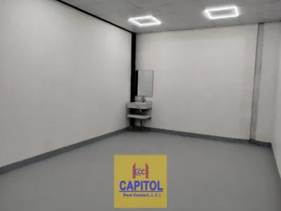 360 sqft Move in Anytime Warehouse - Individual Storage Space on Ground - Available for Rent