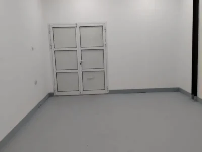 360 sqft Move in Anytime Warehouse - Individual Storage Space on Ground - Available for Rent
