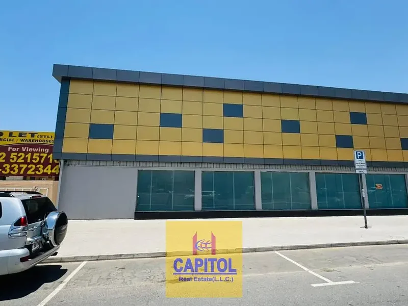800 sqft LARGE AND EFFICIENT WAREHOUSE SPACE OFFERING CONVENIENCE, ACCESSIBILTY AND FLEXIBLE USAGE