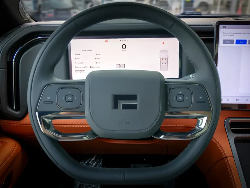 2026 Rox 01 VIP Edition 4 Cylinders Plug-in Hybrid Engine Black Orange SUV Chinese Specs