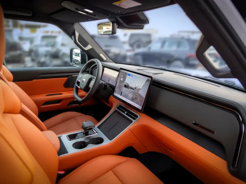 2026 Rox 01 VIP Edition 4 Cylinders Plug-in Hybrid Engine White Orange SUV Chinese Specs