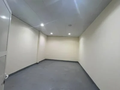 405 sqft VERSATILE SPACIOUS and RELIABLE STORAGE WAREHOUSE AVAILABLE FOR EASY STORAGE SOLUTIONS