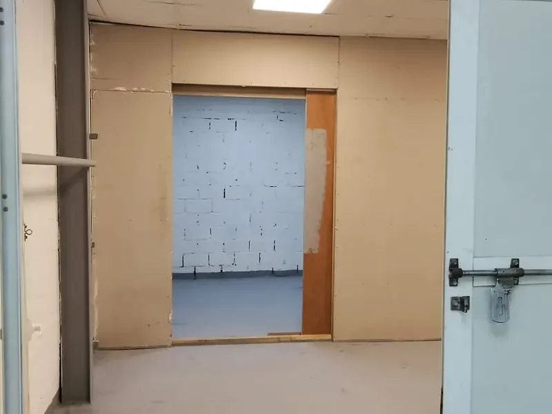 760 sqft WELL LOCATED STORAGE UNIT ON THE GROUND FLOOR IN AL QUOZ 3 FOR VARIOUS STORAGE REQUIREMENTS