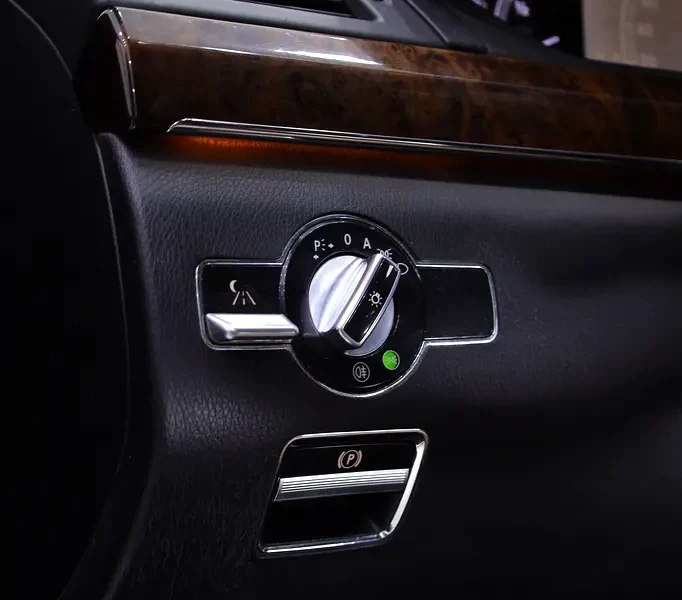 2011 Mercedes-Benz S-Class S 500 8 Cylinders Petrol Engine Brown tan Sedan GCC Specs FULLY LOADED