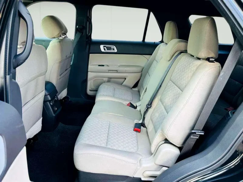 2012 Ford Explorer XLT 3.5 Litres 6 Cylinders Petrol Engine Black Beige SUV Japanese Spec Clean Car