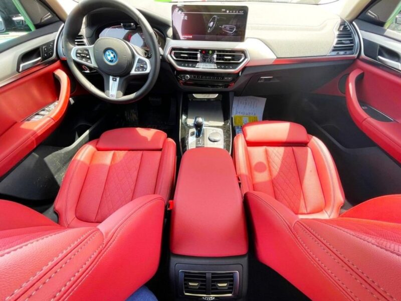 2023 BMW X3 2.0L Turbocharged inline-4 Cylinders Petrol Engine Black Red SUV GCC Specs