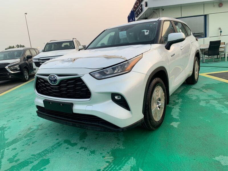 2025 Toyota Highlander 2.5 Litres inline‑4 hybrid Engine White Grey SUV GCC Specs Automatic
