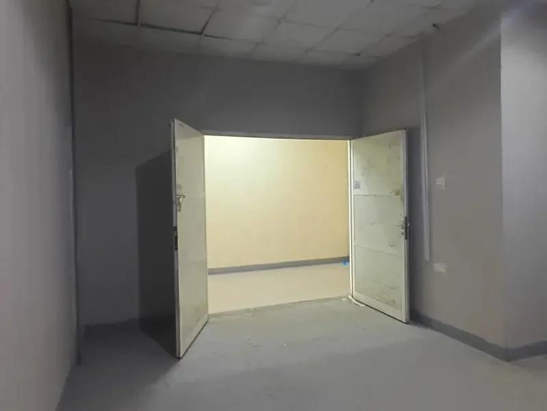 125 sqft STORAGE WAREHOUSE SPACE BUILT FOR HASSLE FREE STORAGE AND LOGISTICS