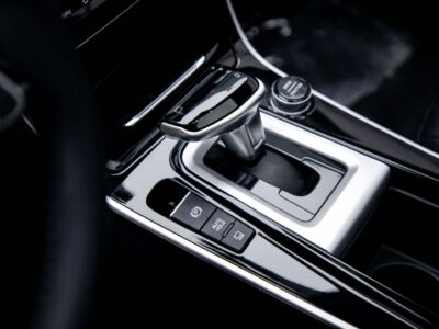 2025 Kia Seltos LX Standard 1.5 Litres 4 Cylinders Petrol Engine White Black SUV Chinese Specs