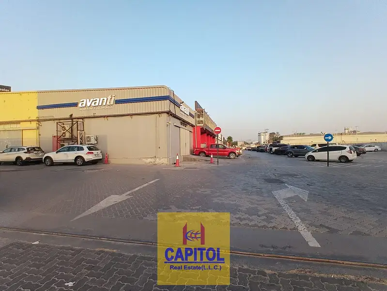 500 sqft Al Quoz 4 Secure Flexible Storage Solutions for Your Business