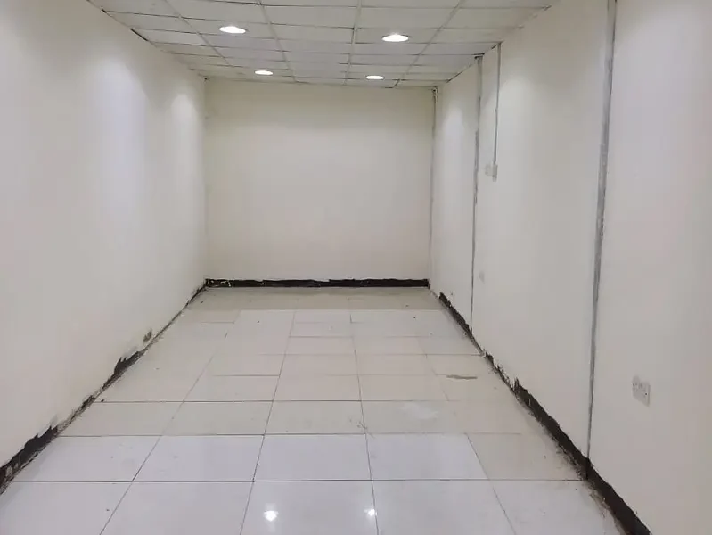 315 sqft Al Quoz 1 Secure and Accessible Ground Floor Storage Solutions