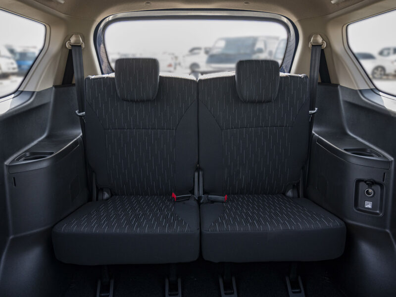 2026 Toyota Rumion 1.5-liter 4 Cylinders Petrol Engine Silver Black SUV GCC Specs Automatic