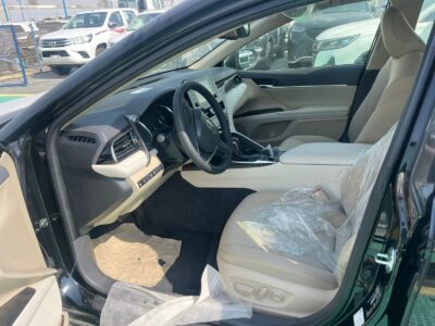 2024 Toyota Camry 2.5 Litres 4-Cylinders Petrol Engine Black Beige Sedan GCC Specs FWD