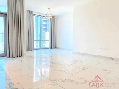 1,511 sqft Amna Tower Full Canal View| Well Maintained | Big Layout