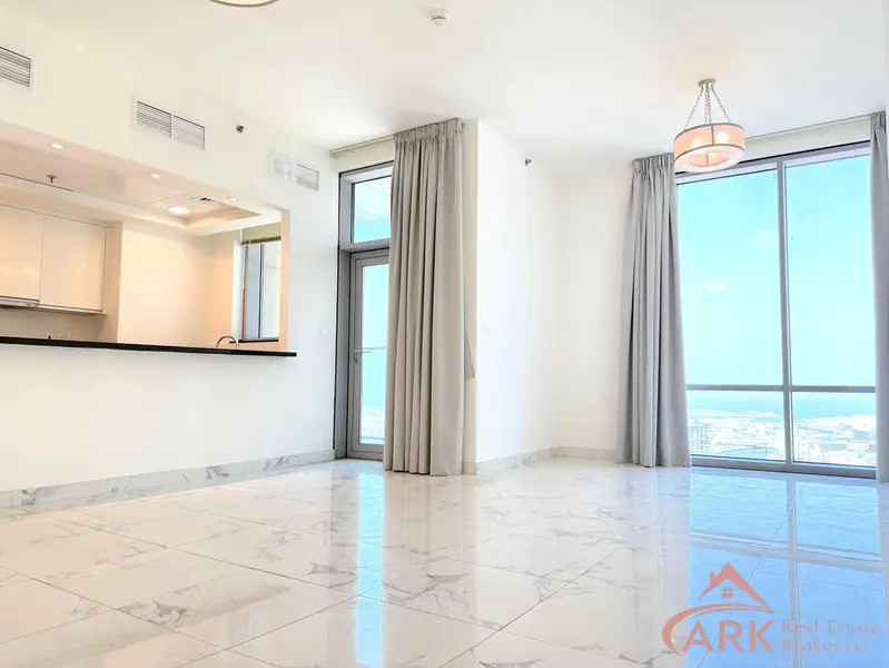1,511 sqft Amna Tower Full Canal View| Well Maintained | Big Layout
