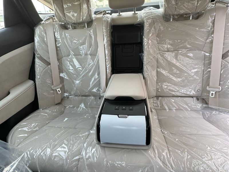 2026 Toyota Crown 2.5 Litres 4 Cylinders Hybrid Engine Grey Beige Sedan GCC Specs Automatic
