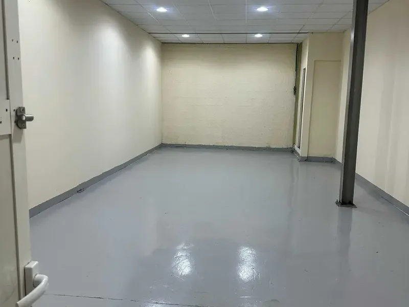 Al Quoz Industrial Area 3 710 sqft Ground Floor with Attached Washroom Ready to Move in