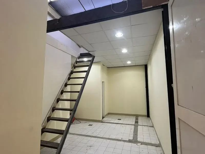 Al Quoz 4 570 sqft Brand New Mezzanine Floor Unit Available
