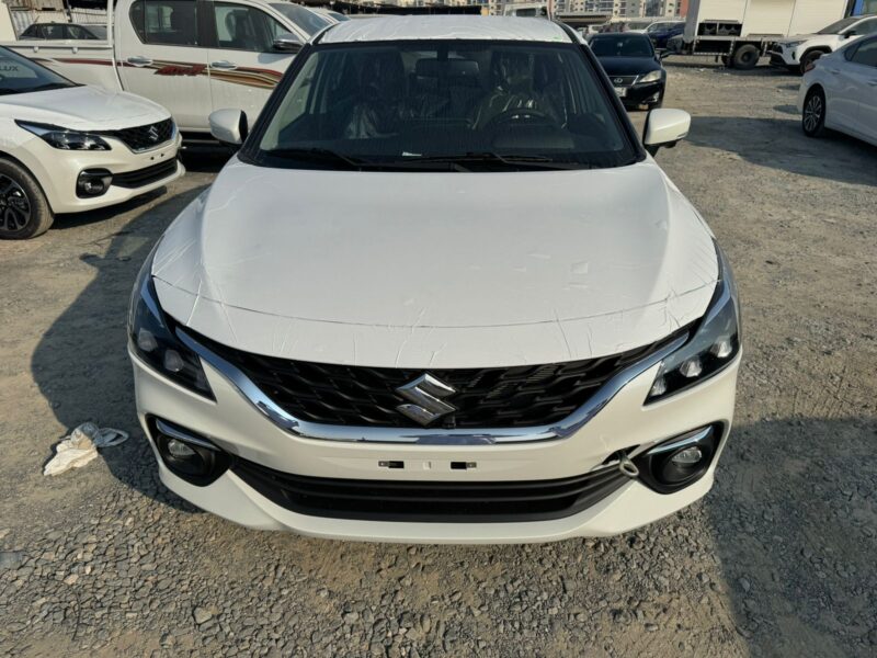 2023 Suzuki Baleno 1.5-liter 4-Cylinder Petrol Engine White Black Hatchback GCC Specs