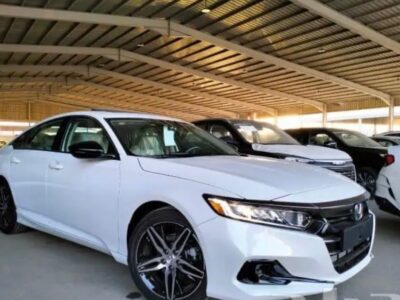 2026 Honda Civic 2.0 Litres 4-Cylinder Petrol Engine White Grey Sedan GCC Specs Automatic