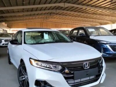 2026 Honda Civic 2.0 Litres 4-Cylinder Petrol Engine White Grey Sedan GCC Specs Automatic