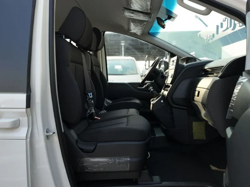 2026 Hyundai Staria 2.2 Litres 4 Cylinders Diesel Engine White Black Van GCC Specs Manual