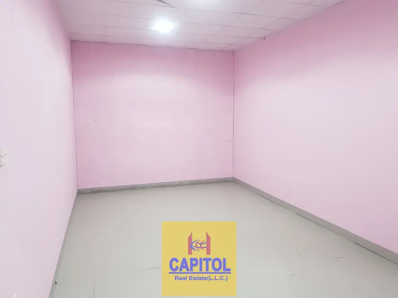 STORAGE WAREHOUSE FOR RENT AL QUOZ-4 - 305 SQ FT
