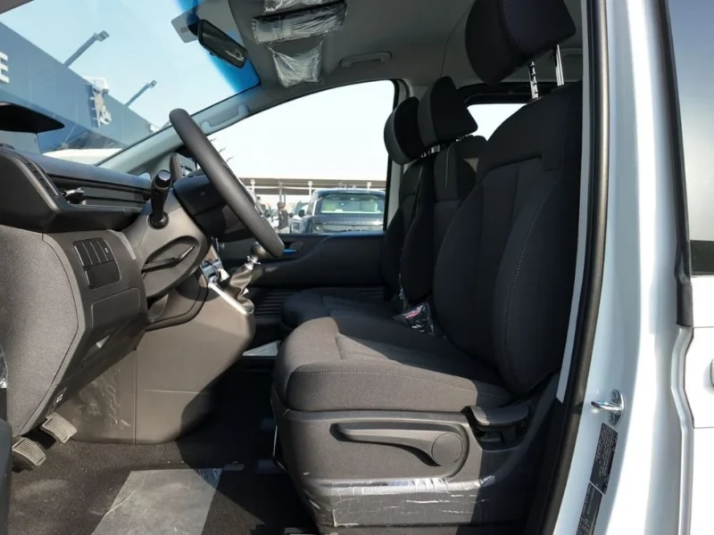 2026 Hyundai Staria 2.2 Litres 4 Cylinders Diesel Engine White Black Van GCC Specs Manual