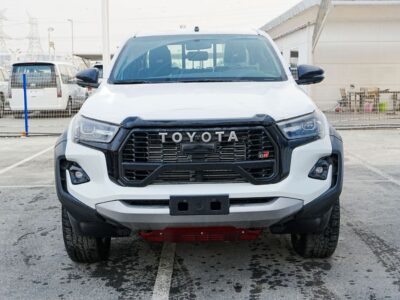 2026 Toyota Hilux GR SPORT 2.8 Litres 4 Cylinders Diesel Engine White Black SUV GCC Specs