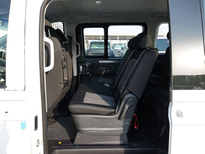 2026 Hyundai Staria 2.2 Litres 4 Cylinders Diesel Engine White Black Van GCC Specs Manual