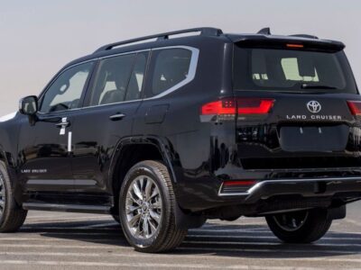2025 Toyota Land Cruiser VX 3.3 Litres V6 Twin-Turbo Diesel Engine Black SUV Automatic