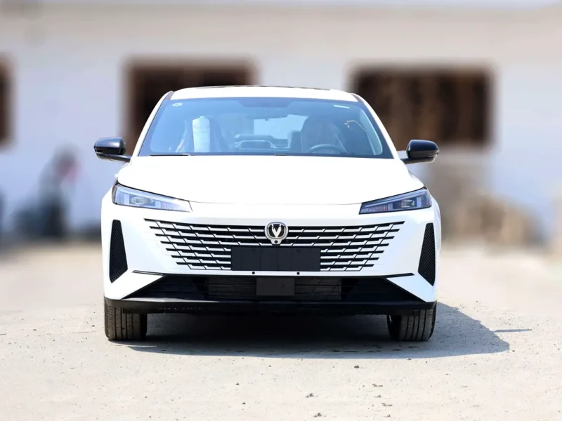 2026 Changan Eado Basic 1.5 Litres 4 Cylinders Plug-in Hybrid Engine White Orange Sedan Automatic