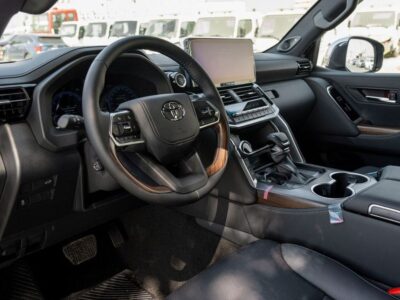 2025 Toyota Land Cruiser VX 3.3 Litres V6 Twin-Turbo Diesel Engine Black SUV Automatic