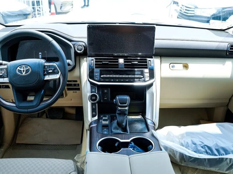 2025 Toyota Land Cruiser VXR 4.0 Litres 6 Cylinders Petrol Engine Grey Beige SUV GCC Specs
