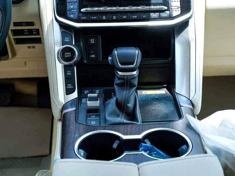2025 Toyota Land Cruiser VXR 4.0 Litres 6 Cylinders Petrol Engine Grey Beige SUV GCC Specs